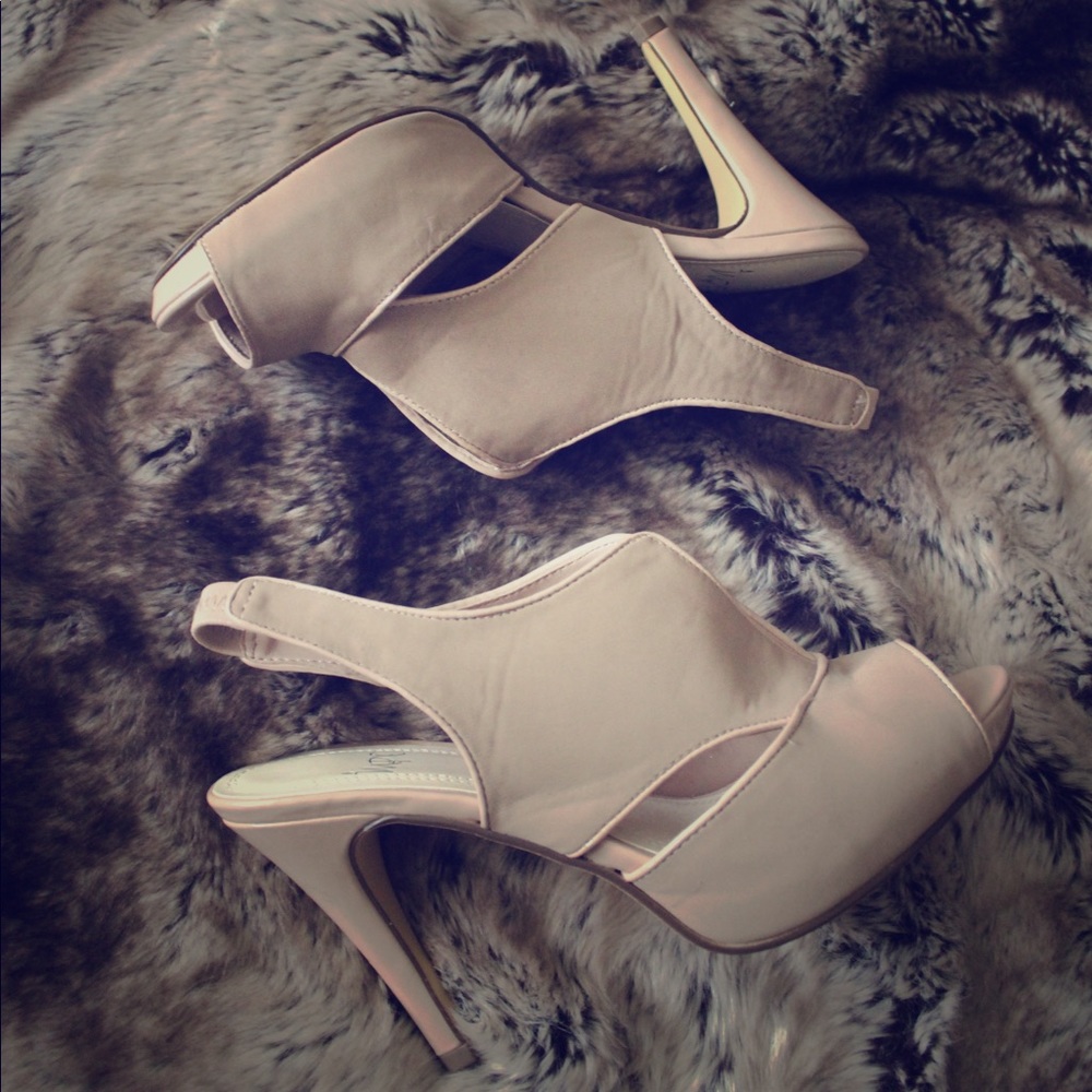 Soft Pink Peep Toe Heels